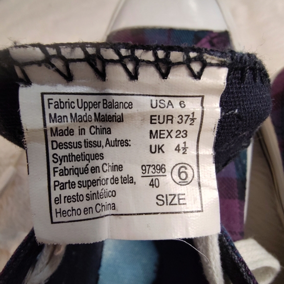 Airwalk Purple And Blue Plaid Canvas Sneakers with White Laces - Picture 10 of 16
